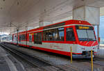 Der „KOMET“ MGB ABDeh 4/8 2025 ein Stadler Niederflur-Panoramatriebzug mit Zahnrad- und Adh�sionsantrieb steht am 07.09.2021, mit vorangestellten Niederflur-Gelenksteuerwagen ABt 2131als
