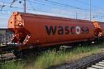 Geschlossener G�terwagen der Gattung Tagnpps, im Bahnhofsvorfeld von Verona.
