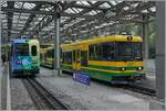 In Lauterbrunnen steht links im Bild ein WAB bunter  Pano -Triebzug und recht der Steuerwagen Bt 281 des Wengern-Pendelzuges. 

8. Aug. 2024