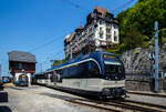 Gef�hrt von dem Panorama-Steuerwagen Ast 151hat  der MOB Regionalzug (R 2220) von Montreux nach Zweisimmen am 27.