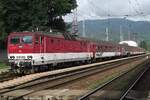 ZSSK 162 002 halt am 30 Mai 2015 in Vr�tky mit ein Osobni nach Rozumborek.
