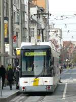 De Lijn TW 7215 SachsenTram MGT6-1 Baujahr 2000. Koningin Astridplein, Antwerpen 31-10-2014.

De Lijn tram 7215 SachsenTram MGT6-1 bouwjaar 2000. Koningin Astridplein, Antwerpen 31-10-2014.