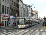 De Lijn TW 7240 SachsenTram MGT6-1 Baujahr 2004. Gemeentestraat, Antwerpen 31-10-2014.

De Lijn tram 7240 SachsenTram MGT6-1 bouwjaar 2004. Gemeentestraat, Antwerpen 31-10-2014.