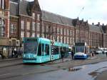 GVB TW 2092 mit Deleveroo.nl Werbung en 2104 Stationsplein, Amsterdam 10-02-2016.

GVB tram 2092 met Deleveroo.nl reclame en 2104 Stationsplein, Amsterdam 10-02-2016.