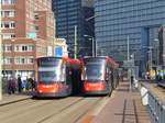 HTM TW 5048 und 5052 Haltestelle Den Haag HS. Stationsplein, Den Haag 16-03-2017.

HTM tram 5048 en 5052 tramhalte Den Haag HS. Stationsplein, Den Haag 16-03-2017.