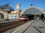 CD 371 003-5 im Hbf Dresden am 19.06.2015.