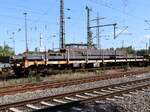 
Rbnpss Drehgestell Rungenwagen von CFL Cargo aus Luxemburg  mit Nummer 81 82 L-CFLCA 3513 008-0 Gterbahnhof Oberhausen West, Deutschland 11-07-2024.

Rbnpss vierassige rongenwagen uit Luxemburg van CFL Cargo met nummer 81 82 L-CFLCA 3513 008-0 g ...