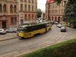 LKP (Львівське комунальне підприємство) LET (Lviv Elektro Trans) Strassenbahn 1088 Tatra KT4SU Baujahr 1985. Vul. Pidvalna, Lviv, Ukraine 10-08-2024.

LKP (Львівське комунальне підприємство) LET (Lviv Elektro Trans) tram 1088 Tatra KT4SU bouwjaar 1985. Vul. Pidvalna, Lviv, Oekrane 10-08-2024.