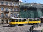 LKP (Львівське комунальне підприємство) LET (Lviv Elektro Trans) Strassenbahn 1198 Tatra KT4D Baujahr 1983 ex-BVG Berlin 6075, Volodymyra Vynnychenka Strasse Lviv, Ukra�ne 15-08-2025.

LKP (Львівське комунальне підприємство) LET (Lviv Elektro Trans) tram 1198 Tatra KT4D bouwjaar 1983 ex-BVG Berlijn 6075, Volodymyra Vynnychenka straat Lviv, Oekra�ne 15-08-2025.