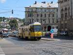 LKP (Львівське комунальне підприємство) LET (Lviv Elektro Trans) Strassenbahn 1237 Tatra KT4D Baujahr 1986 ex-BVG Berlin Strassenbahn 6160 Berlin. Horodotska straat Lviv, Ukraine 15-08-2025.


LKP (Львівське комунальне підприємство) LET (Lviv Elektro Trans) tram 1237 Tatra KT4D bouwjaar 1986 ex-BVG Berlin tram 6160 Berlijn. Horodotska straat Lviv, Oekraine 15-08-2025.